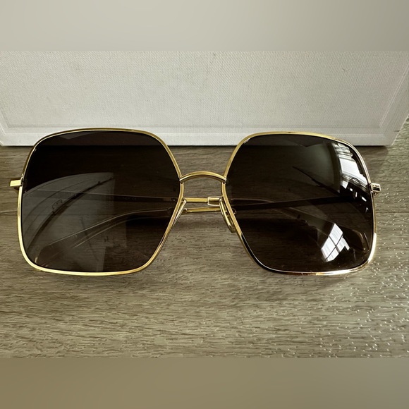 Celine CL 40078 UN 30K Butterfly Sunglasses - Picture 2 of 14